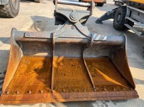 Liebherr Grabenräumlöffel schwenkbar 2.200mm