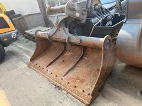 Liebherr Grabenräumlöffel schwenkbar 2.400mm