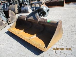 Liebherr Grabenräumlöffel schwenkbar 2.000mm