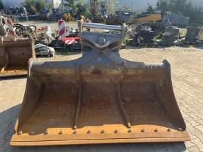 Liebherr Grabenräumlöffel schwenkbar 2.200mm