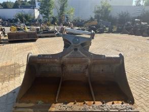 Liebherr Grabenräumlöffel schwenkbar 2.200mm