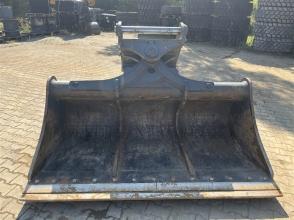 Liebherr Grabenräumlöffel schwenkbar 2.200mm