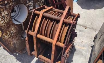 Block 55 ton 5/8 cable 5 sheave