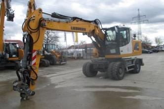 Liebherr A 918 Litronic