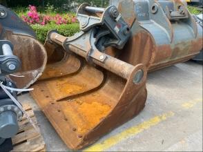 Liebherr Grabenräumlöffel 2.400mm