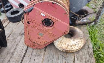Block- Johnson 6 sheave- 140 ton 1inch cable tag