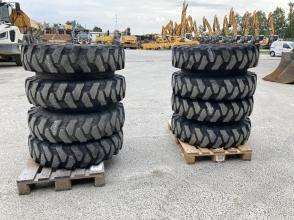 8x Räder Mitas 10.00-20 mit 8-Loch Felge