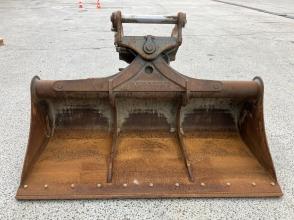 Liebherr Grabenräumlöffel schwenkbar 2.000mm