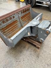 Liebherr Grabenräumlöffel mit Drehmotor 2.000mm