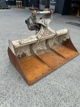Liebherr Grabenräumlöffel 2.000mm; 1,00m³