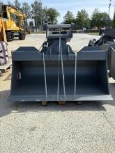 Rädlinger Grabenräumlöffel mit Drehmotor 2.000mm