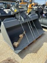 Rädlinger Grabenräumlöffel mit Drehmotor 2.000mm
