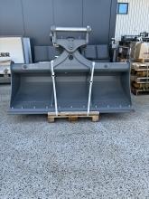 Liebherr Grabenräumlöffel 2.000mm; 0,70m³ 2x50°