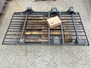 Liebherr Schutzgitter oben FOPS