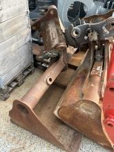 Liebherr Grabenräumlöffel 2.400mm; 0,85 m³ 2x50