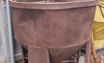 Concrete Buckets