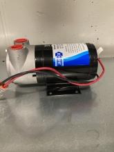 Liebherr Betankungspumpe