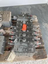 Liebherr Steuerblock