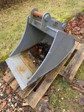 Tieflöffel 600mm MS08 mit Schneide