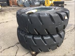 2 x Räder 17.5-25 TECHKING TKLOGSTER PR36