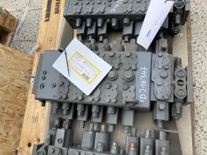 Liebherr Steuerschieber