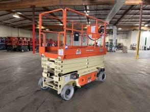 2015 JLG 3246ES