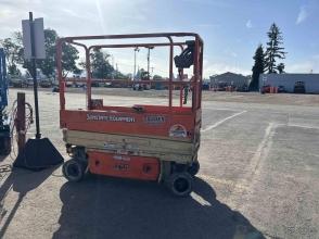 2015 JLG 1930ES