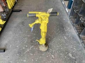 2005 American Pneumatic Tools (APT) M160