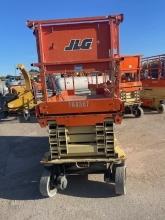 2017 JLG 3246ES