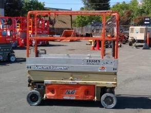 2014 JLG 1930ES