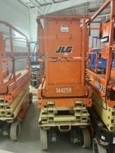 2015 JLG 1930ES