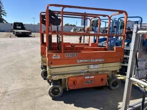 2015 JLG 1930ES