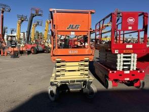 2017 JLG 2646ES