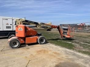 2019 JLG E450AJ