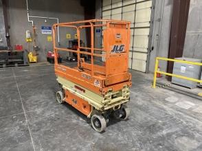 2017 JLG 1930ES