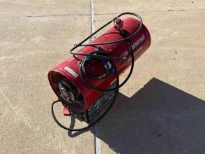 2001 Universal 3500FACV